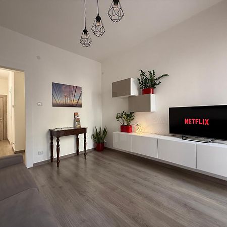 La Casa In Via Venti Apartment เวโรนา ภายนอก รูปภาพ